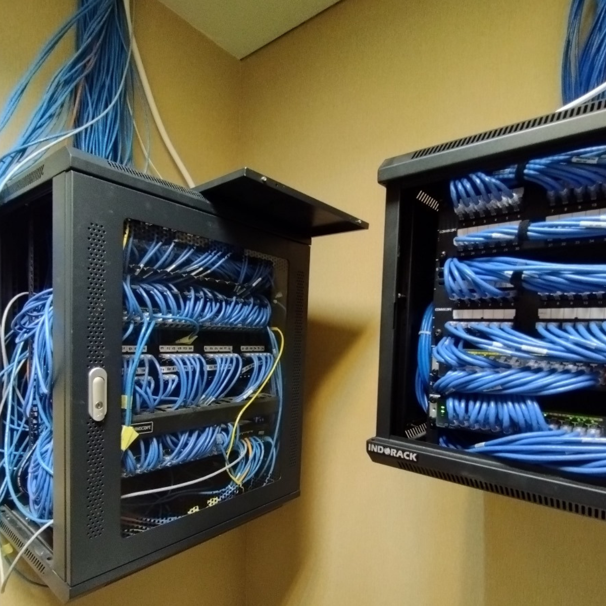 Dokumentasi rak server